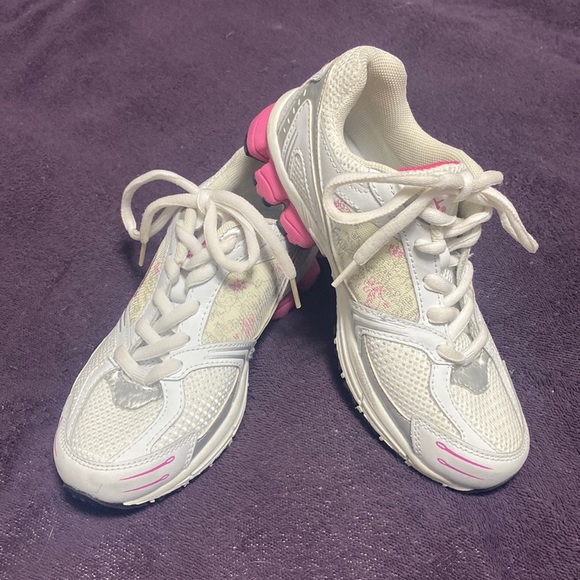 LA Gear Shoes La Gear Little Girl Tennis Shoes Poshmark